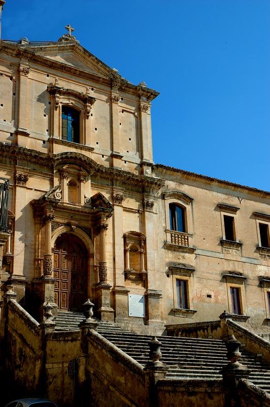 Gabinetto Fotografico Nazionale, Buratta, Fabrizio - Stocchi, Albino, Noto - Chiesa di San Francesco o dell'Immacolata, facciata e scalinata, 2005, fotografia digitale, DGT003398