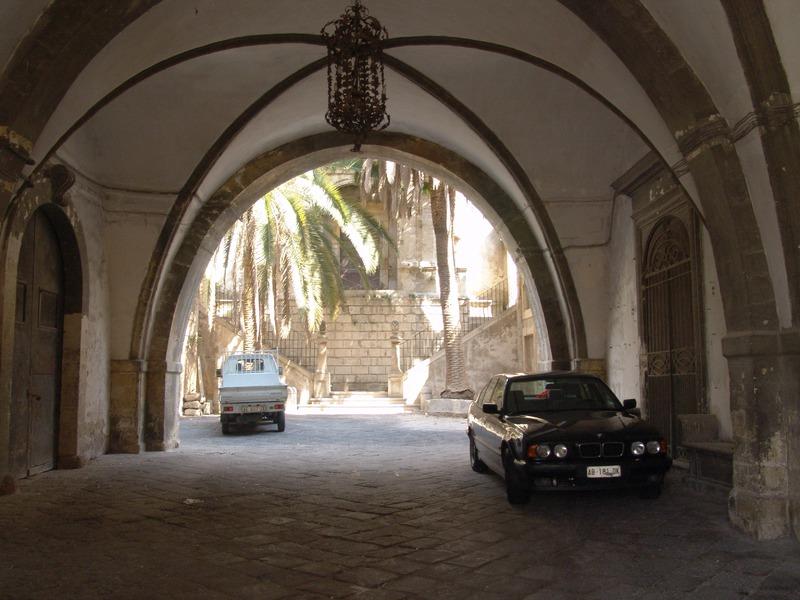 Gabinetto Fotografico Nazionale, Buratta, Fabrizio - Stocchi, Albino, Noto - Palazzo Di Lorenzo del Castelluccio, atrio, 2005, fotografia digitale, DGT003351