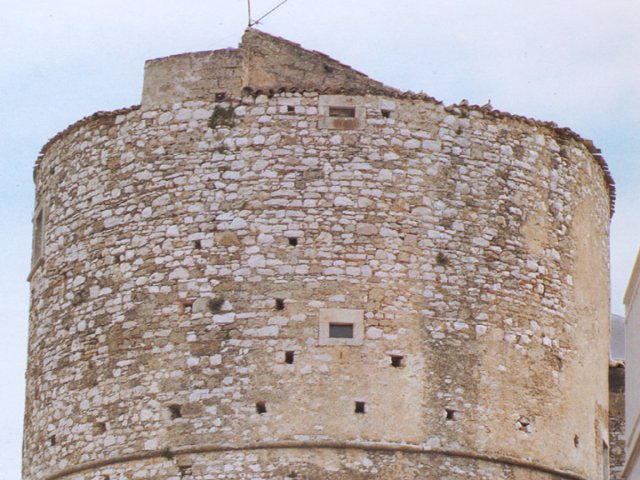 Apricena. Palazzo baronale, particolare della torre