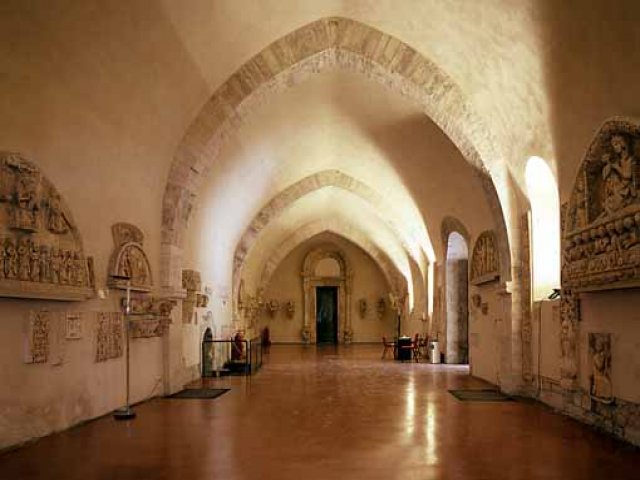 Bari. Castello svevo, gipsoteca