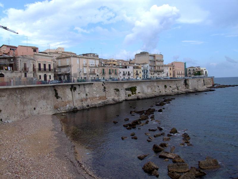 Gabinetto Fotografico Nazionale, Buratta, Fabrizio - Stocchi, Albino, Siracusa - Lungomare d'Ortigia, 2005, fotografia digitale, DGT004129