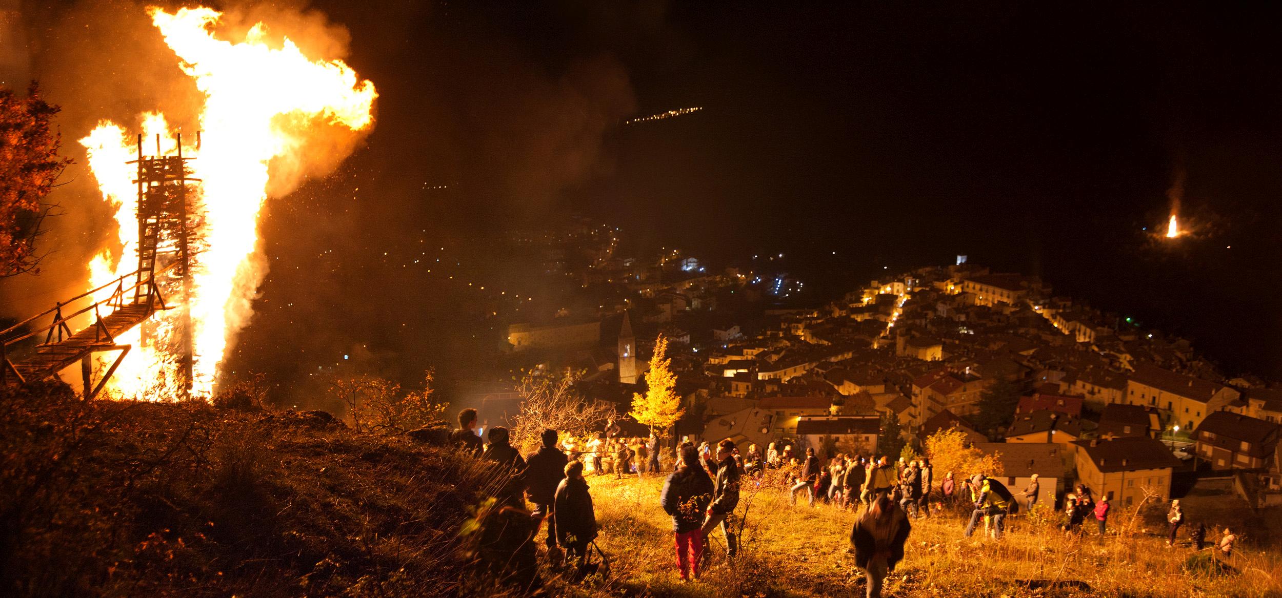 Roberto Monasterio, Veduta panoramica con le glorie accese, 2014, fotografia digitale