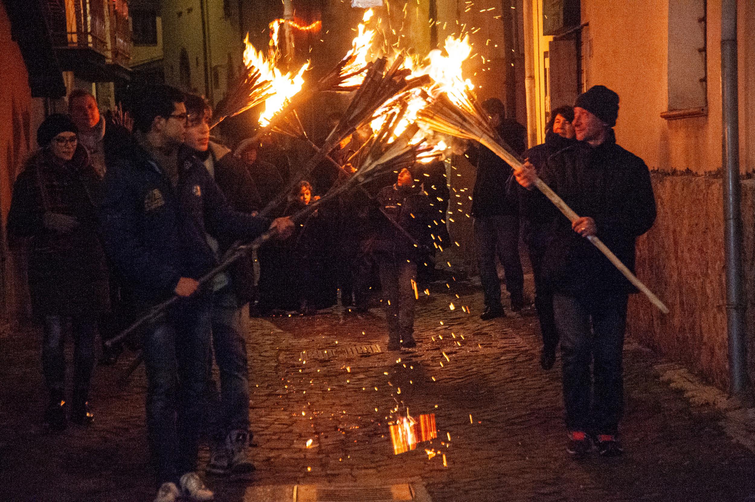 Roberto Monasterio, La processione delle ‘ntosse, 2015, fotografia digitale