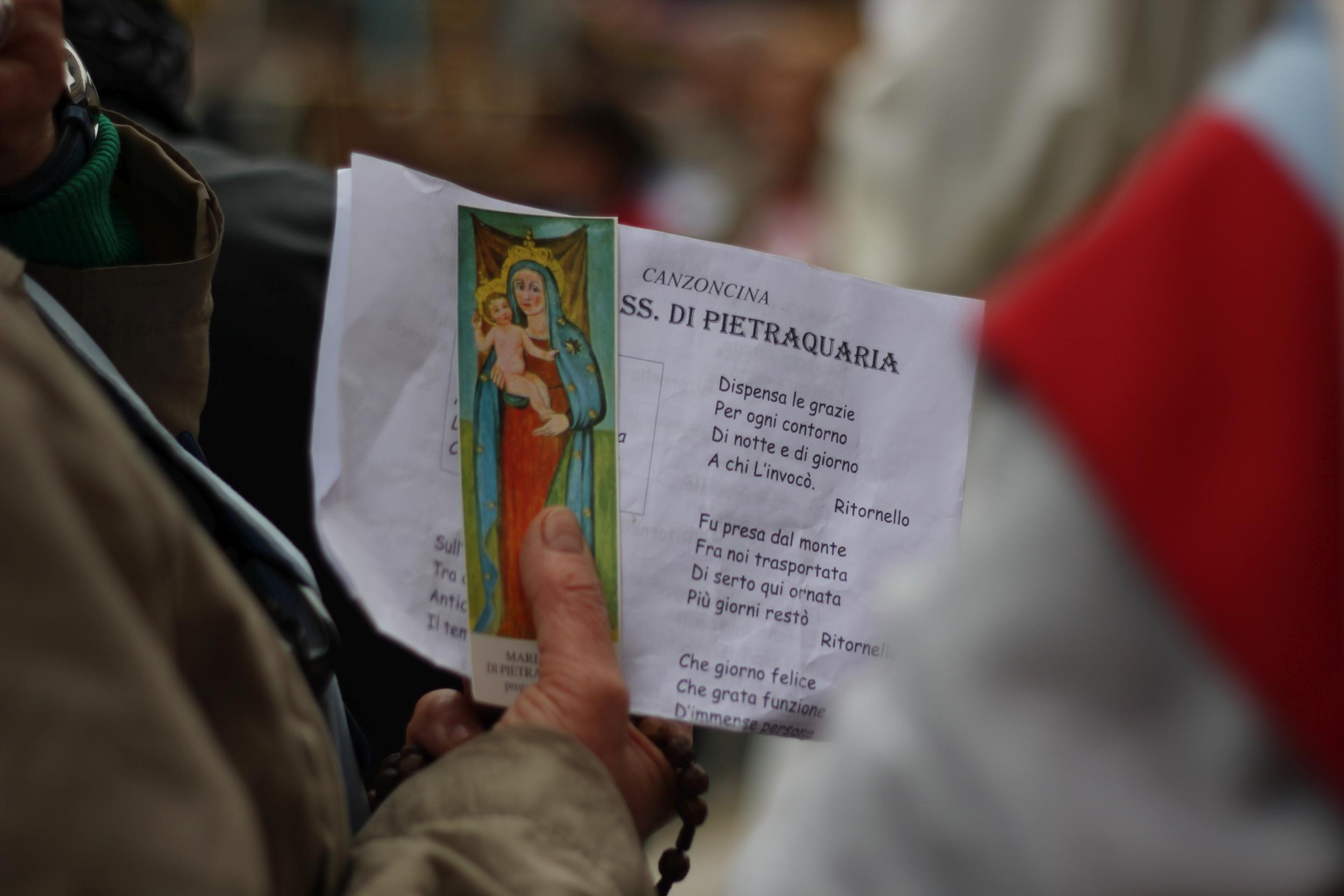 Omerita Ranalli, La processione - particolare, fotografia digitale