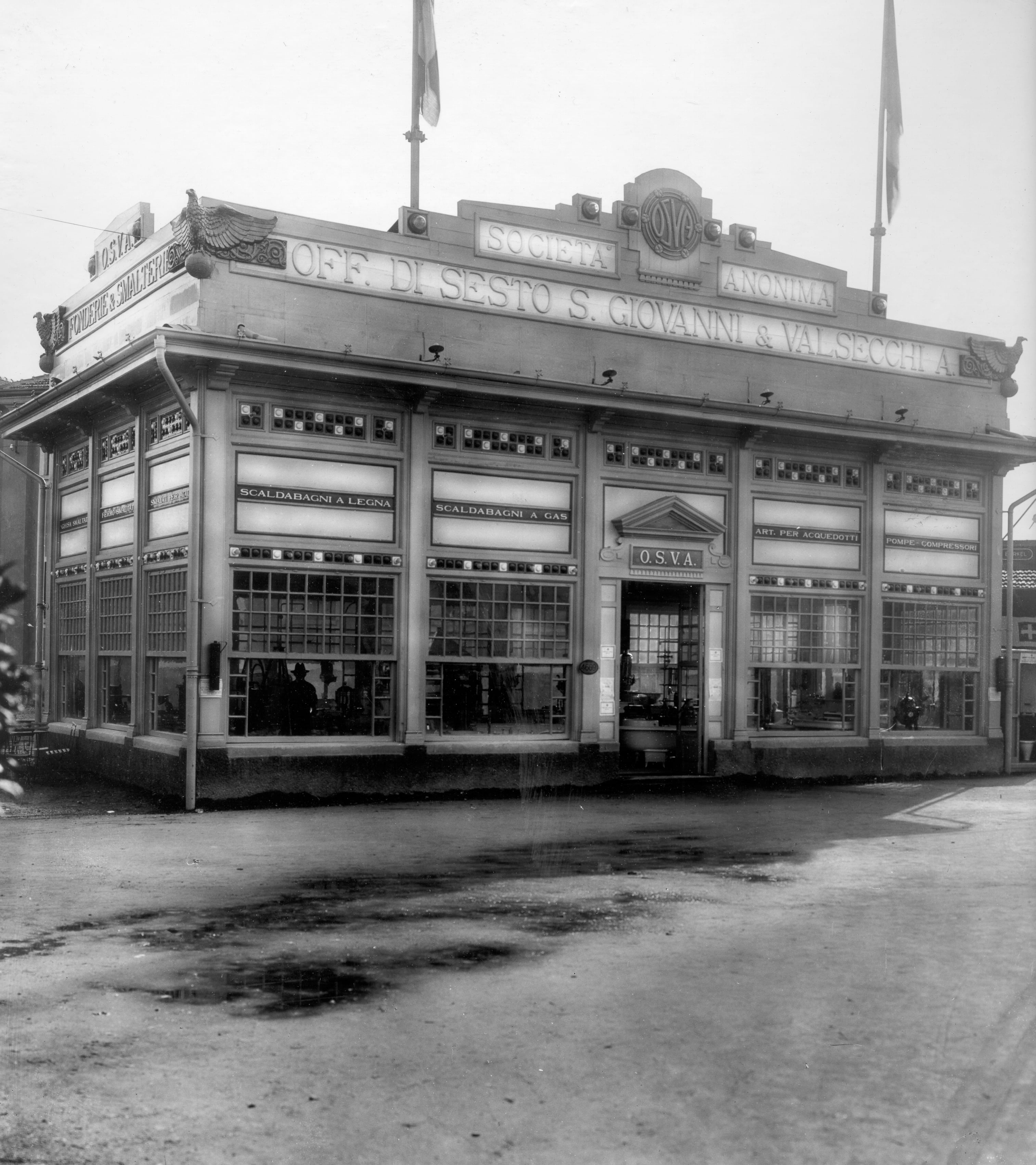 Girolamo Bombelli, O.S.V.A. (Officine di Sesto S. Giovanni & Valsecchi A.) - Padiglione O.S.V.A., 1951-2000, gelatina ai sali d'argento/ vetro, C018288