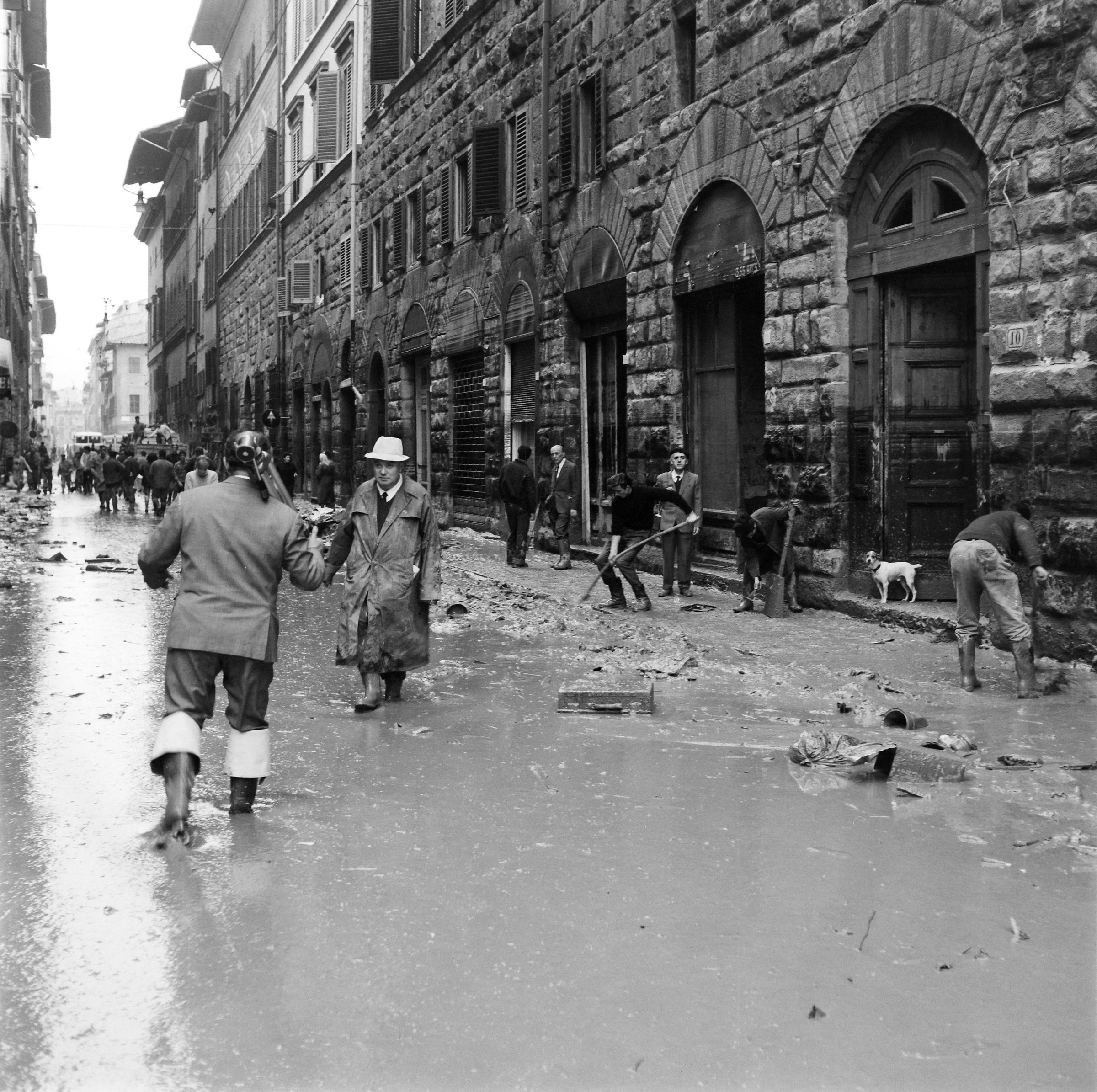 Fotografo non identificato, Firenze - Via de' Benci (stampa in Fototeca), 1966, gelatina ai sali d'argento, 6x6cm, N003748