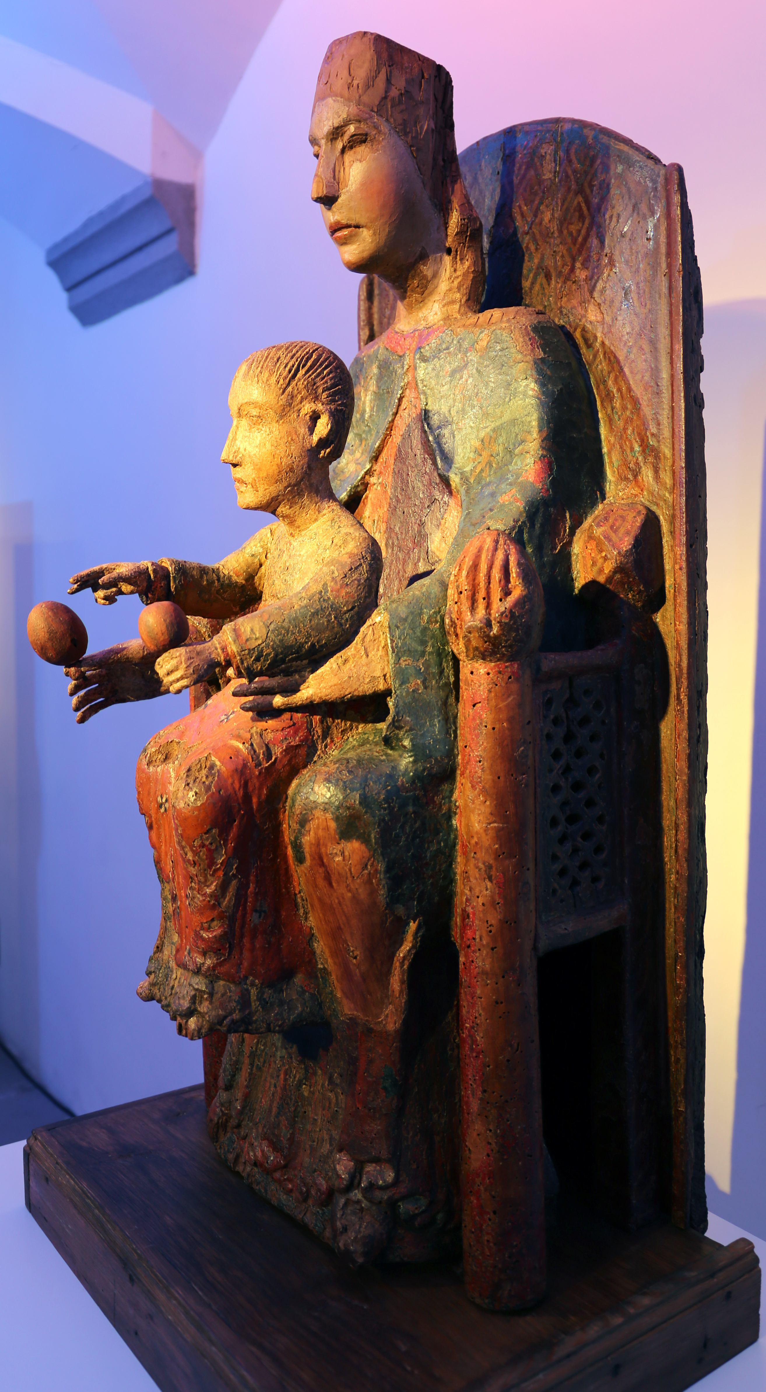 Sailko, Madonna col bambino in trono, Santa Lucia al casale, Armento (museo diocesano di tricarico), 19 December 2017