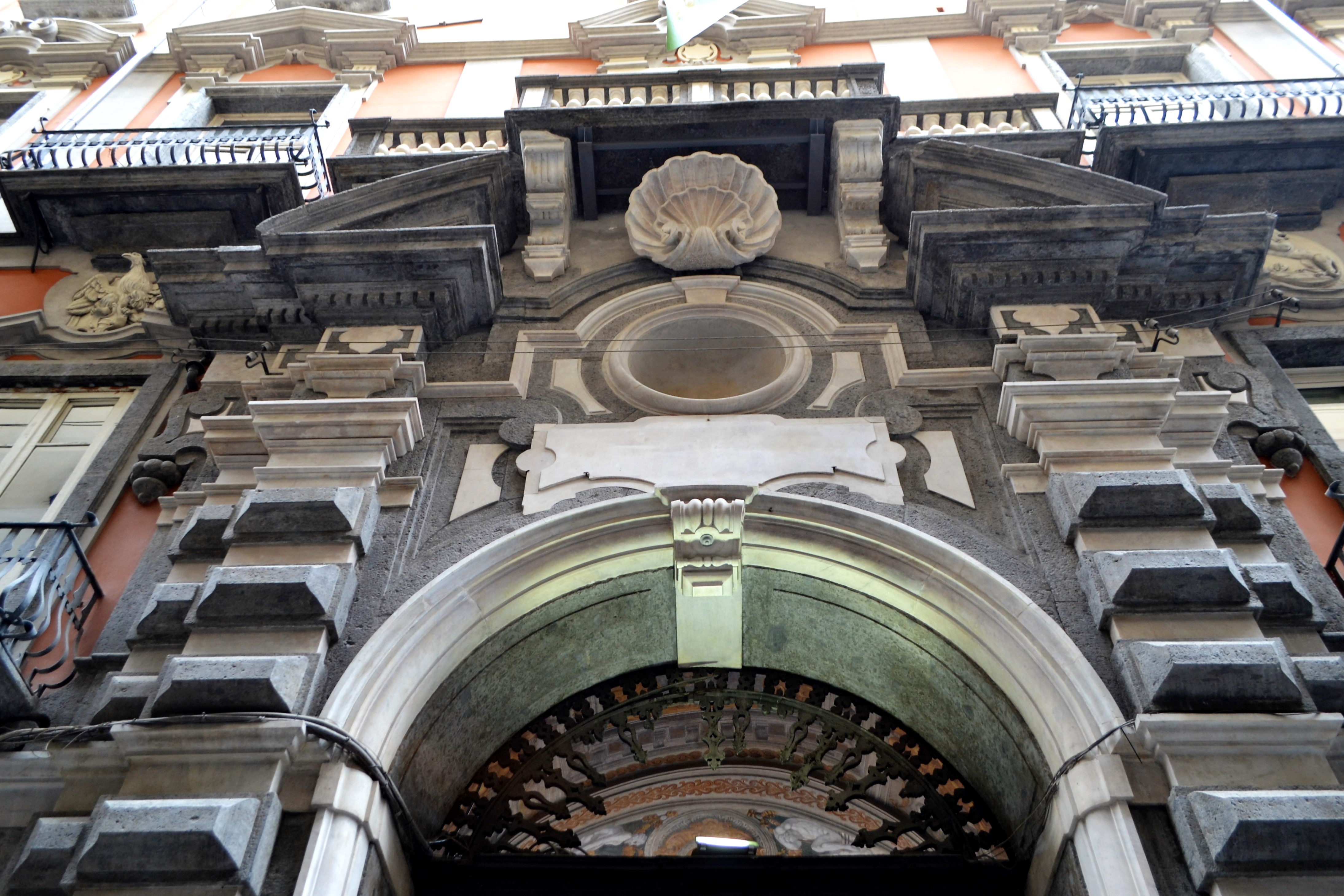 Giuseppe Guida, Portale di Cosimo Fanzago - Palazzo Carafa di Maddaloni (Napoli), 2016, fotografia digitale