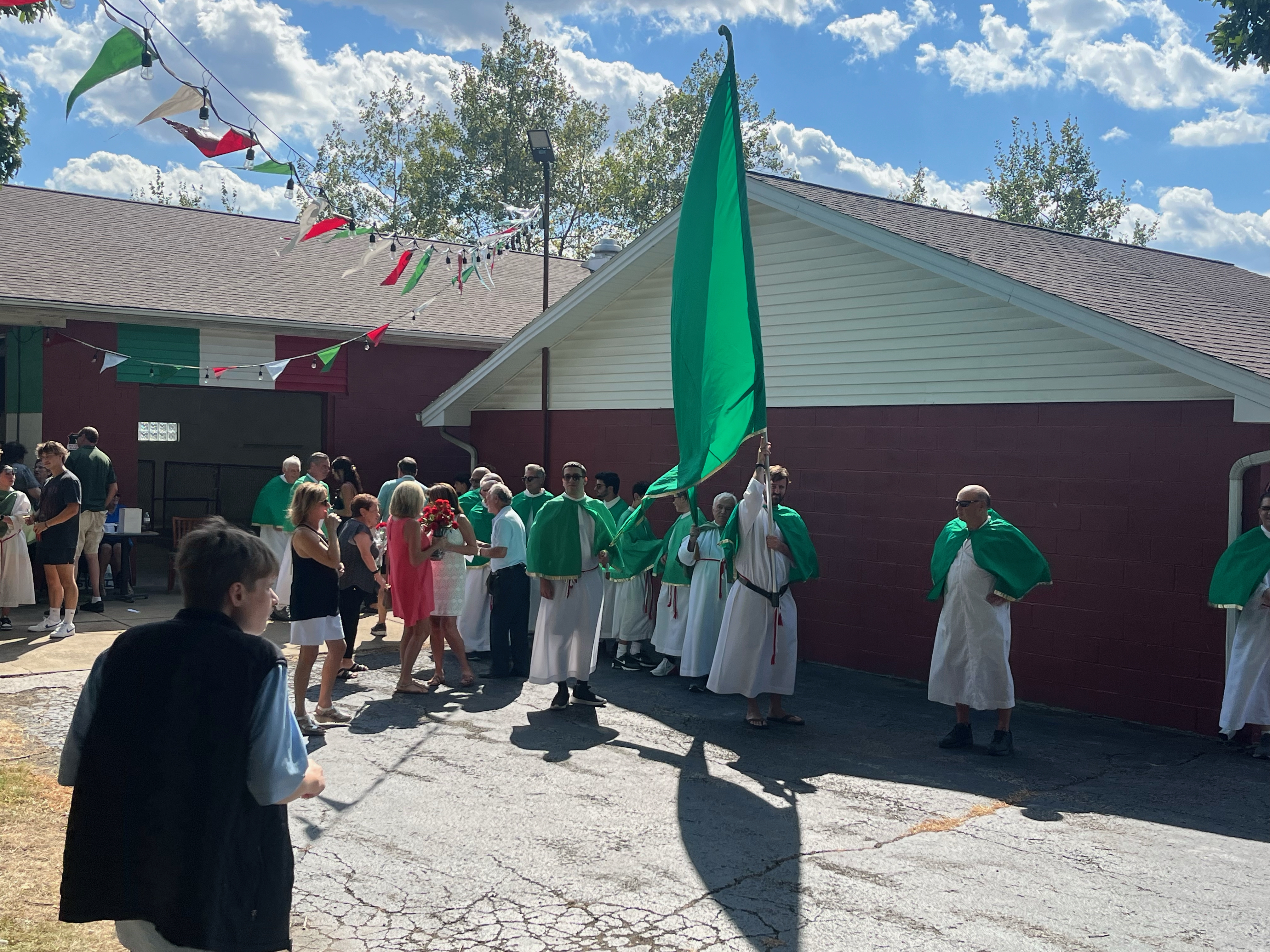 Enrico Grammaroli, Youngstown (Ohio, USA) – La partenza della processione, 2024, fotografia digitale